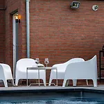 Chez Sabine Et Eric Maison Pour 6 Personnes Avec Piscine Chauffee Et Jacuzzi Prive בית נופש