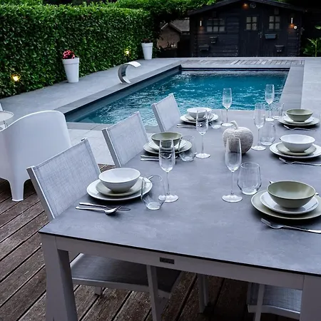 Chez Sabine Et Eric Maison Pour 6 Personnes Avec Piscine Chauffee Holiday home *