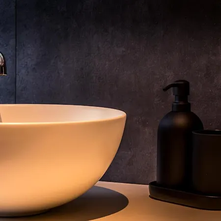 Chez Sabine Et Eric Maison Pour 6 Personnes Avec Piscine Chauffée Et Jacuzzi Privé * Andenne