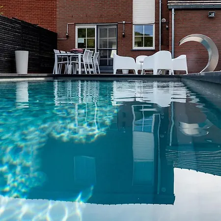 Chez Sabine Et Eric Maison Pour 6 Personnes Avec Piscine Chauffee Holiday home Andenne